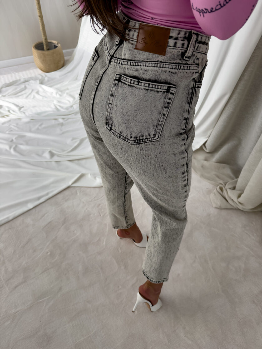 Jeansy MOM FIT DEK – szare - obrazek 11