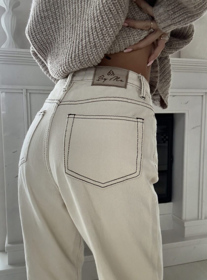 Jeansy MOM FIT – jasny beż - obrazek 13