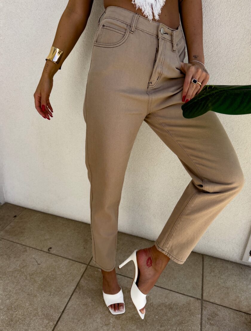 Jeansy MOM FIT – ciemny beż - obrazek 4