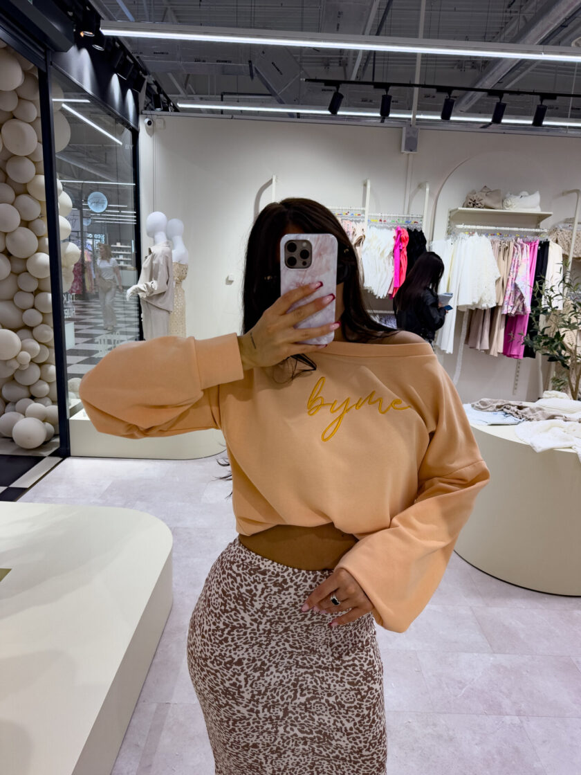 Bluza dresowa LOGO  – morelowa - obrazek 11