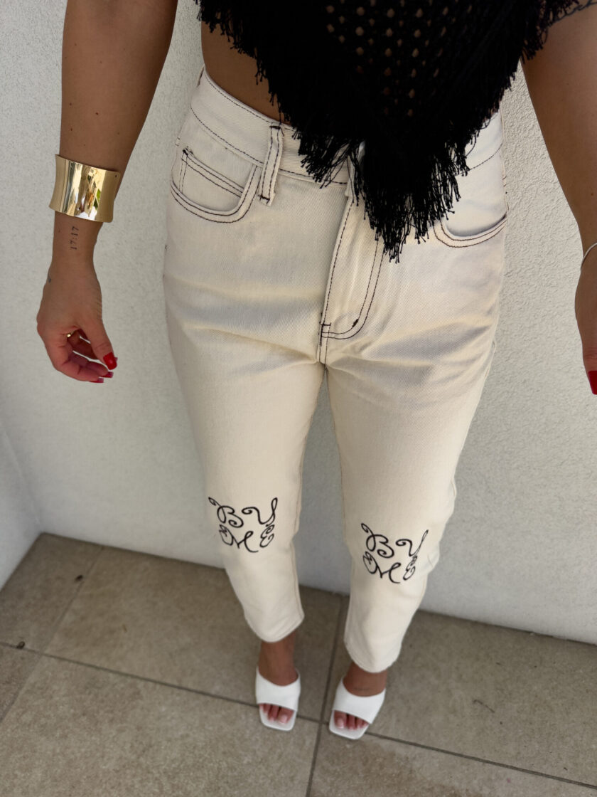 Jeansy MOM FIT LOWE – beżowe - obrazek 2