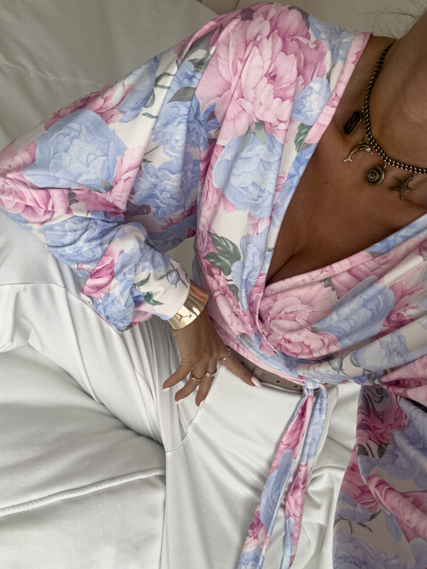 Bluzka KAIRA print piwonia – lila - obrazek 9