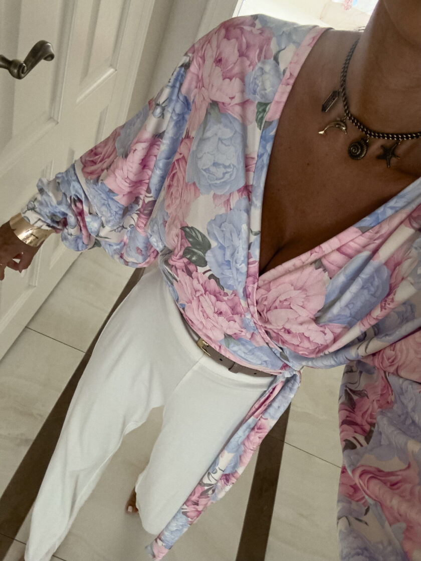 Bluzka KAIRA print piwonia – lila - obrazek 3