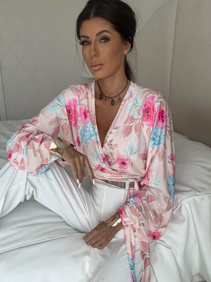 Bluzka KAIRA print róża – pastel - obrazek 10