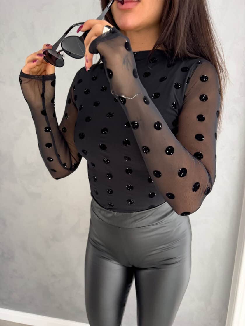 Bluzka SABRINA kropeczki lurex - czarna - obrazek 4