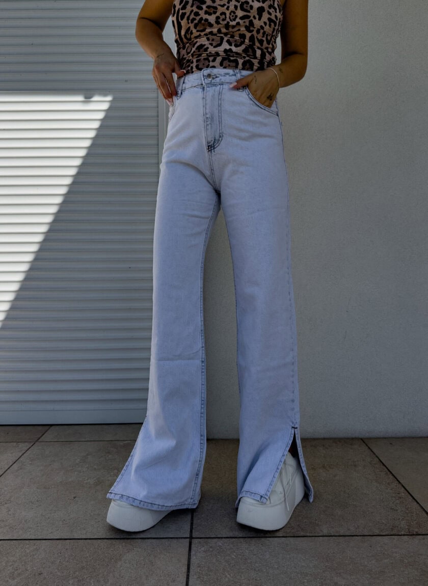 Jeansy FLARED – light jeans - obrazek 6