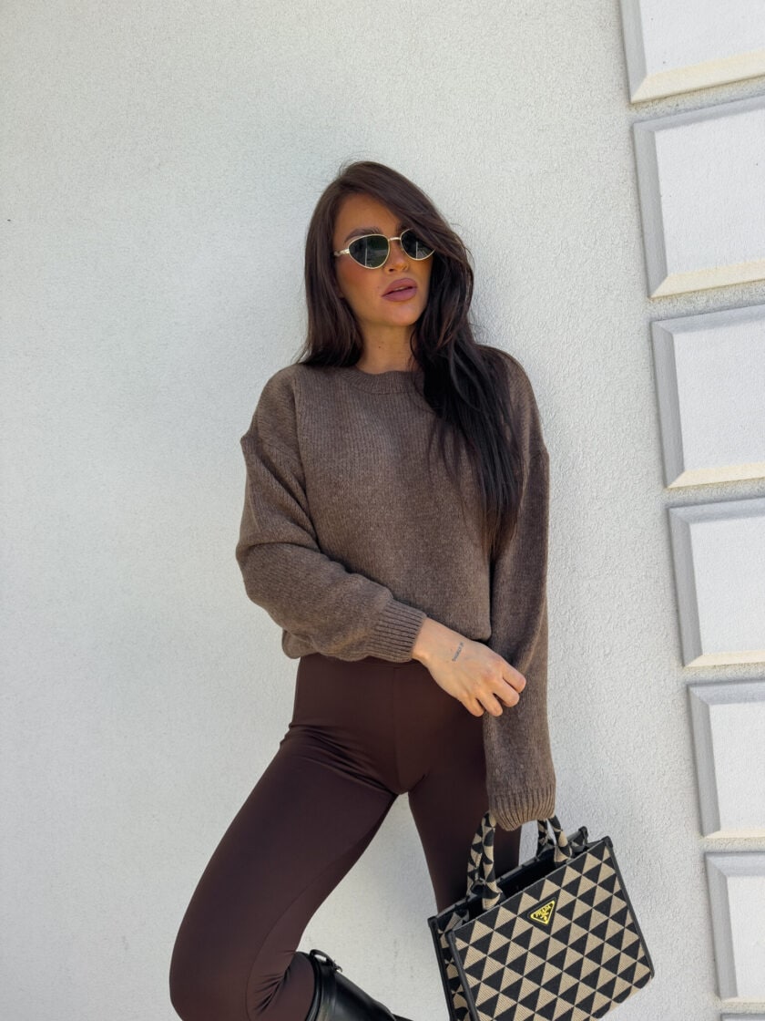 Sweter NERYS – czekoladowy - obrazek 12