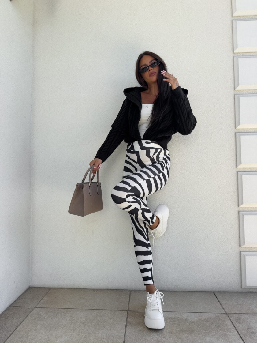 Legginsy GYM print zebra – biało-czarna - obrazek 5