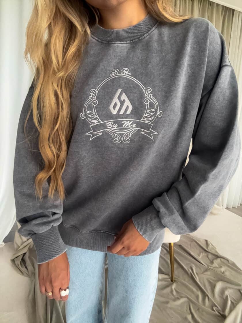 Dekatyzowana bluza QUEEN - szara - obrazek 6