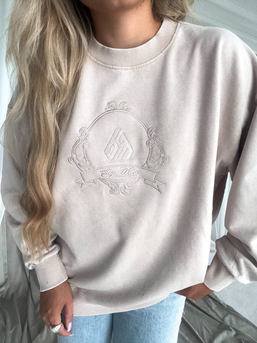 Dekatyzowana bluza QUEEN - jasny beż - obrazek 3