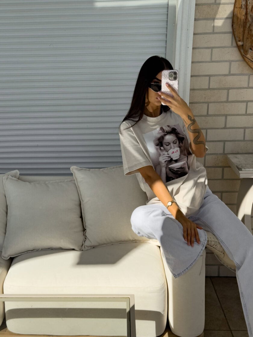 Dekatyzowany t-shirt ROLLER - jasny beż - obrazek 9
