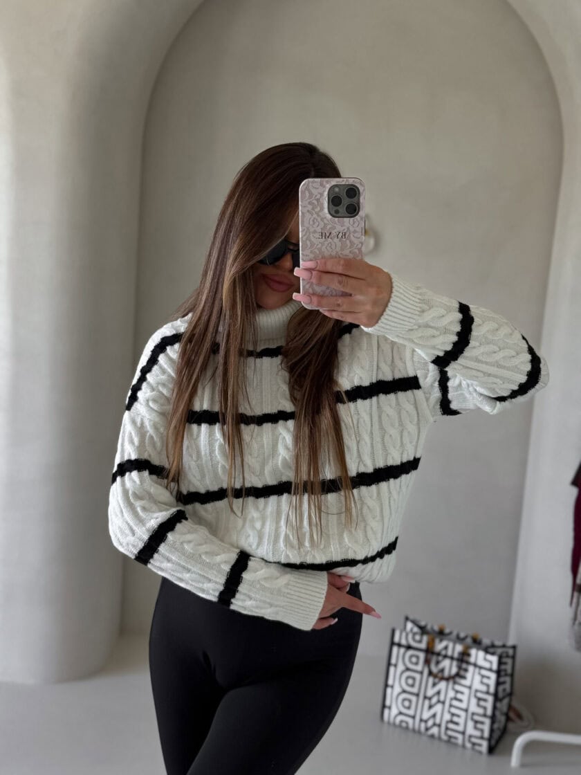 Sweter golf INKO pasy - ecru-czarne - obrazek 4