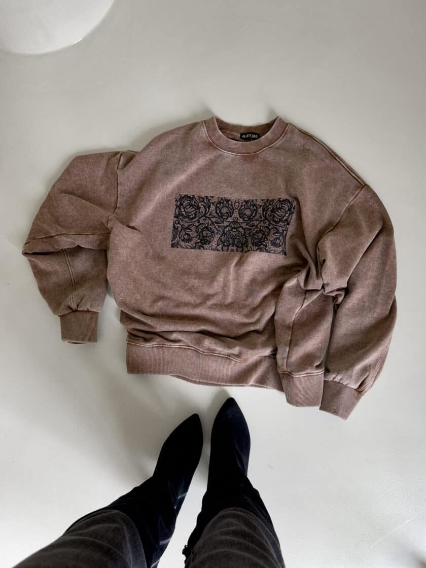 Dekatyzowana bluza KORONKA - ciemny beż - obrazek 17
