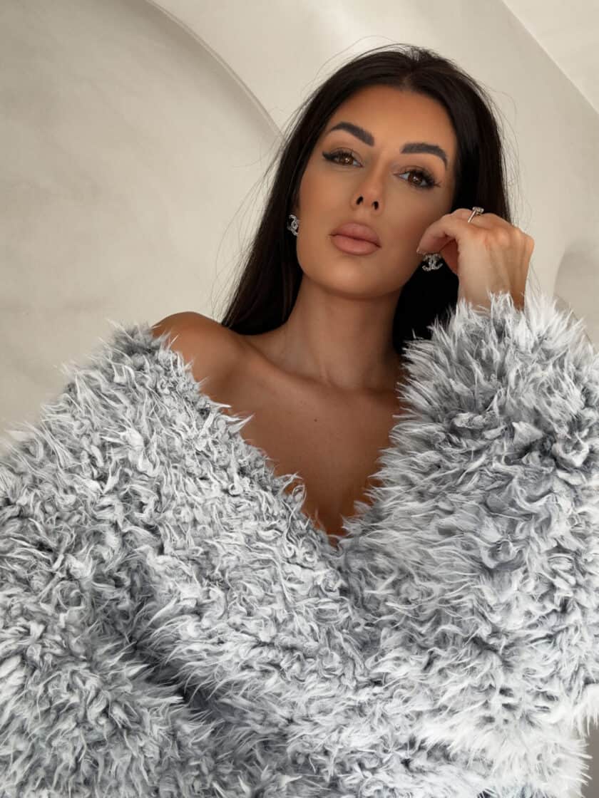 Bluzka KAIRA SHAGGY – szara - obrazek 10