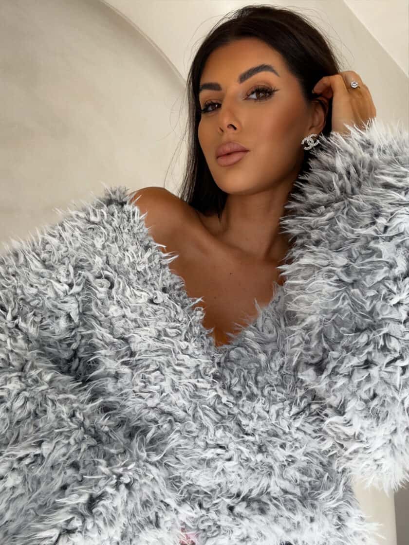 Bluzka KAIRA SHAGGY – szara - obrazek 11