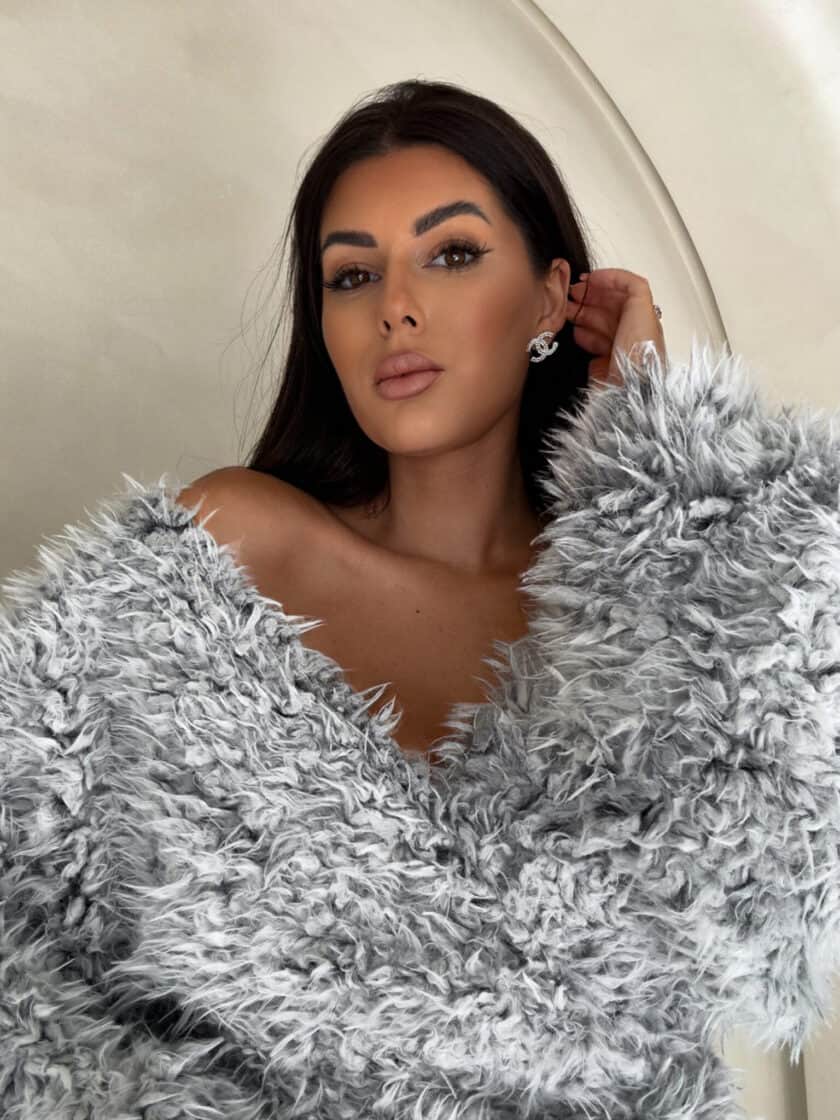 Bluzka KAIRA SHAGGY – szara - obrazek 4