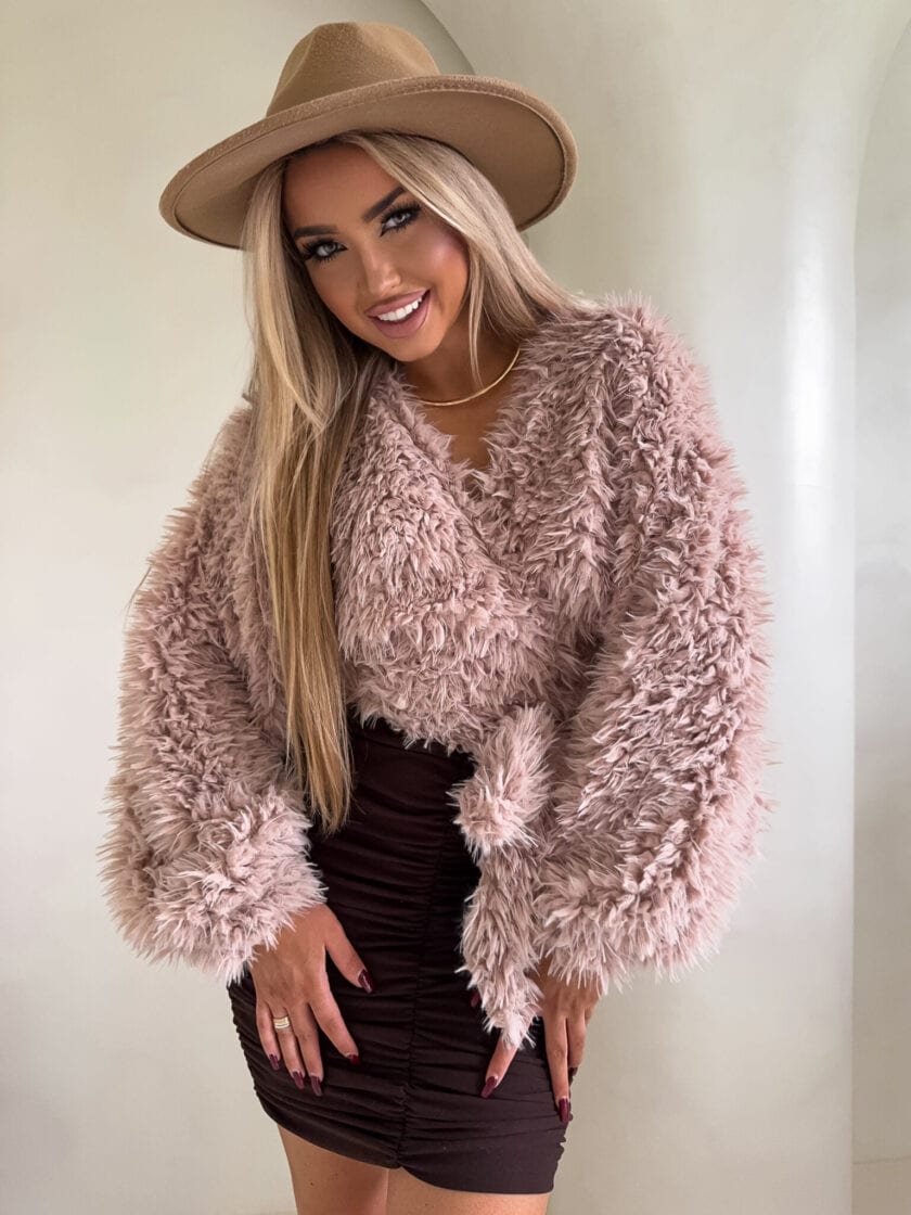 Bluzka KAIRA SHAGGY – jasny beż - obrazek 26