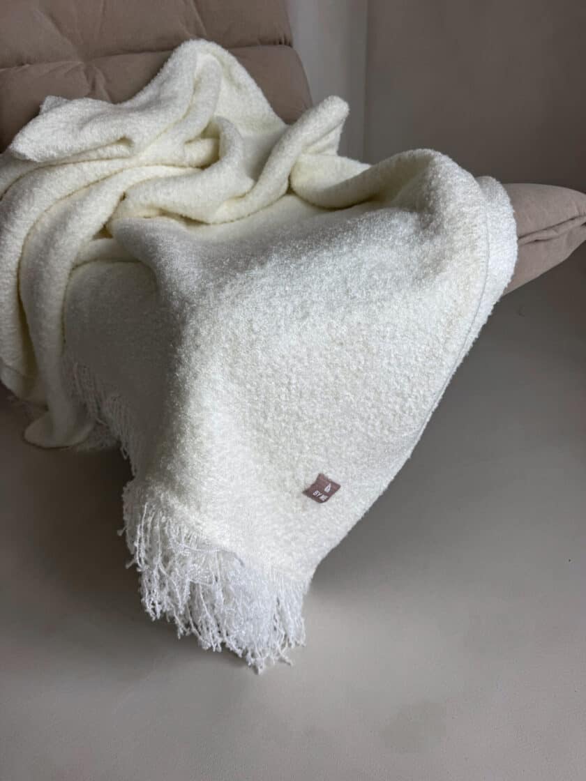 Koc BUCLA – ecru - obrazek 4