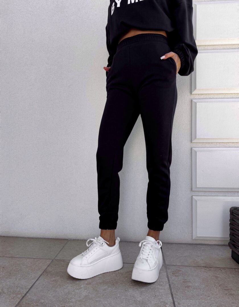 Spodnie dresowe CLASSIC - czarne - obrazek 4