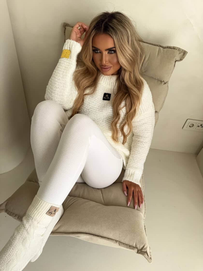 Sweter BUCLA – ecru - obrazek 2