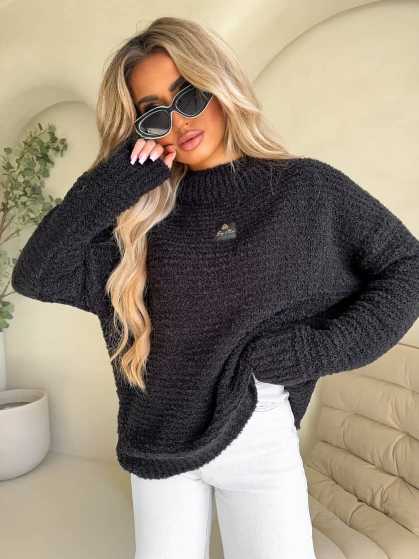 Sweter BUCLA – czarny - obrazek 4