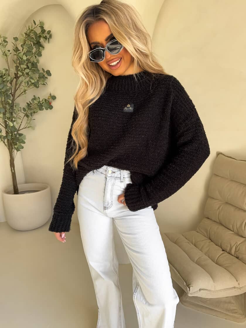 Sweter BUCLA – czarny - obrazek 9