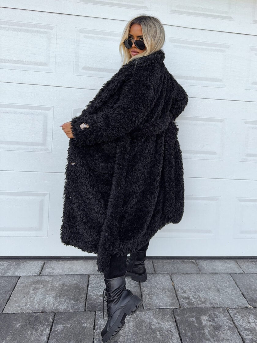 Płaszcz FUR – czarny - obrazek 4