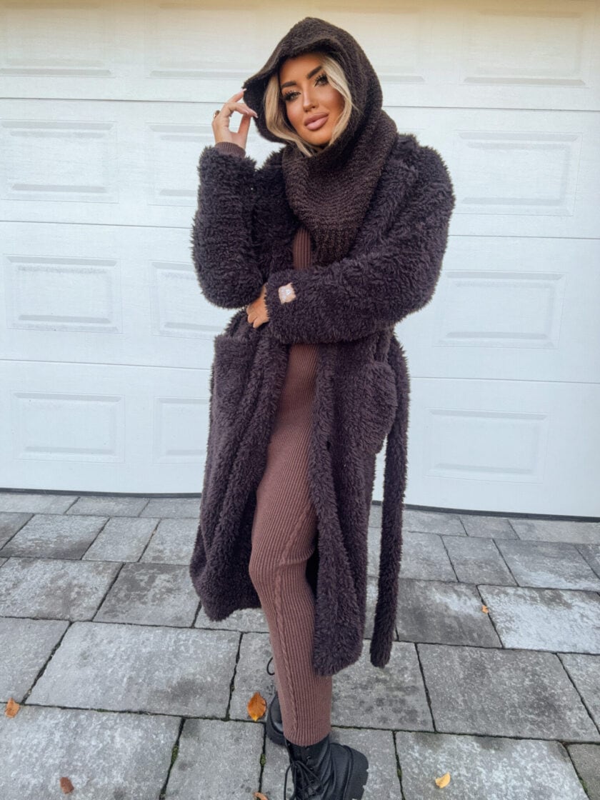 Płaszcz FUR – czekoladowy - obrazek 14