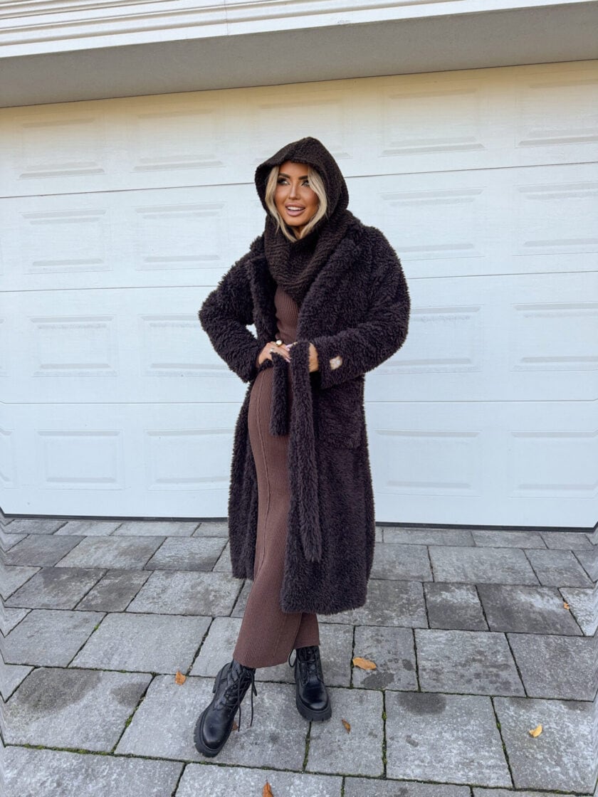 Płaszcz FUR – czekoladowy - obrazek 16