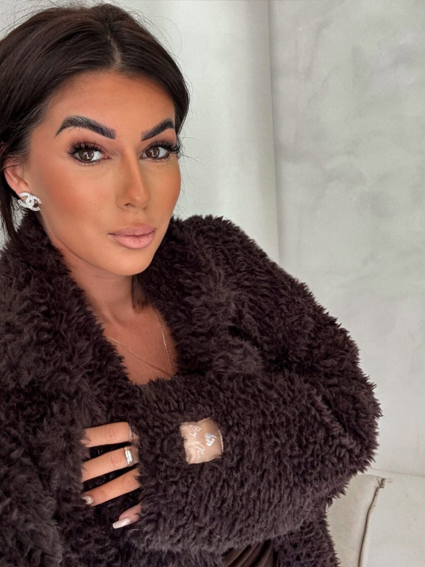 Płaszcz FUR – czekoladowy - obrazek 9