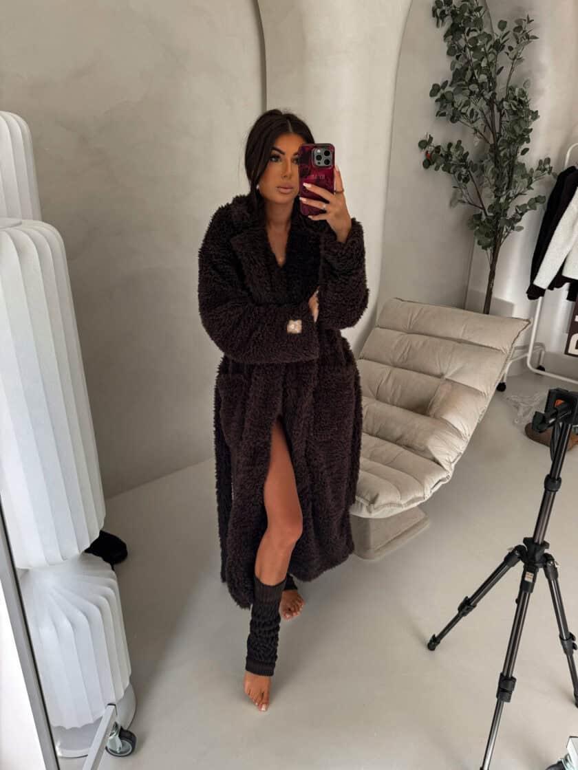 Płaszcz FUR – czekoladowy - obrazek 21