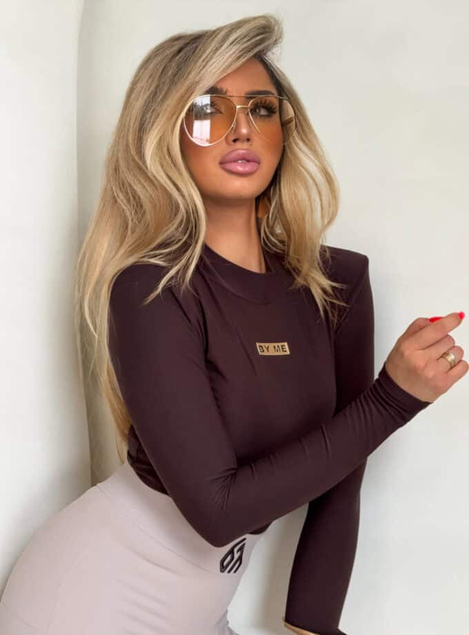 Bluzka MIRELLA By Me – czekoladowa