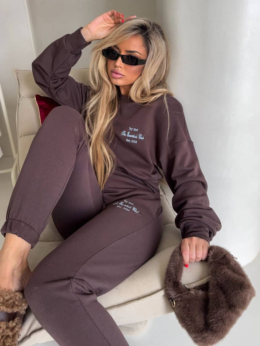 Komplet ESSENTIAL – czekoladowy - obrazek 2