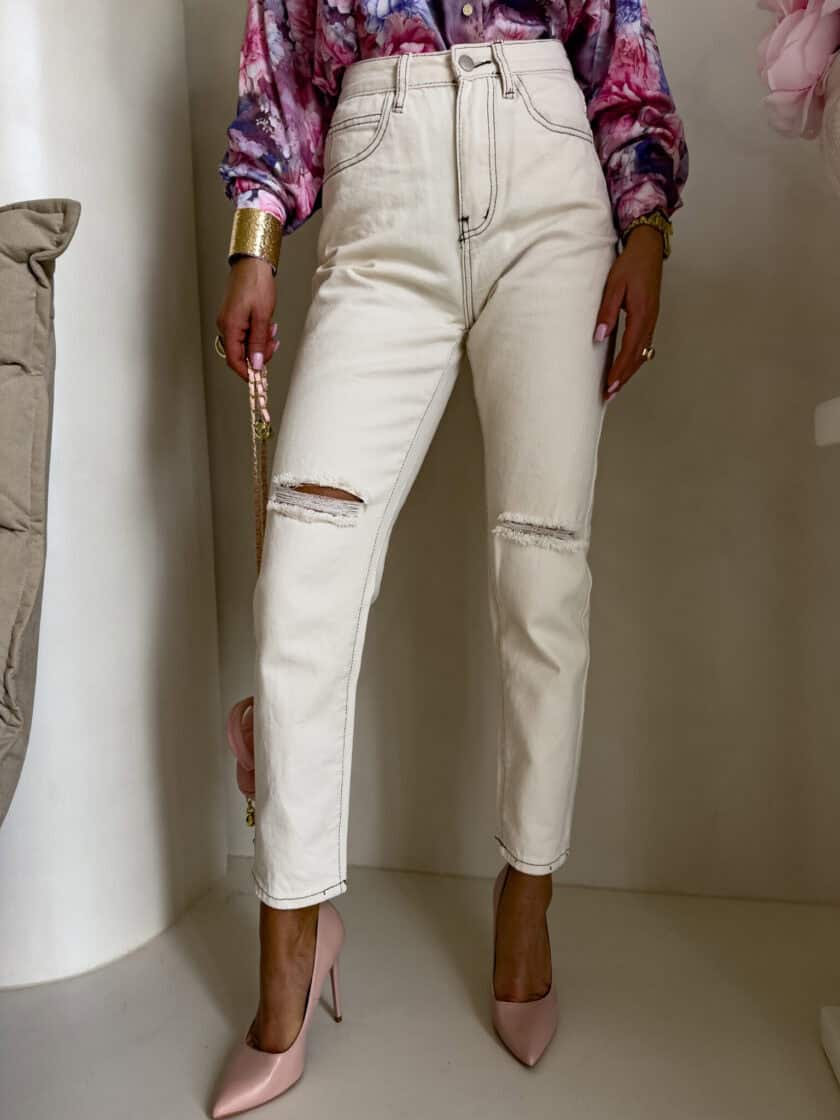 Jeansy MOM FIT HOLES – jasny beż - obrazek 7