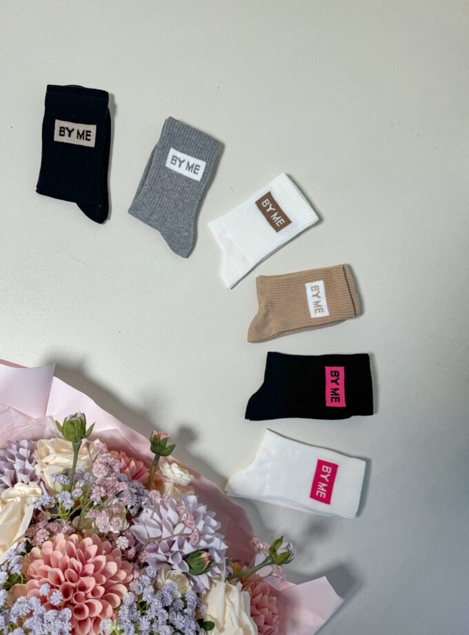 Skarpetki GUESSY – czarno-beżowe