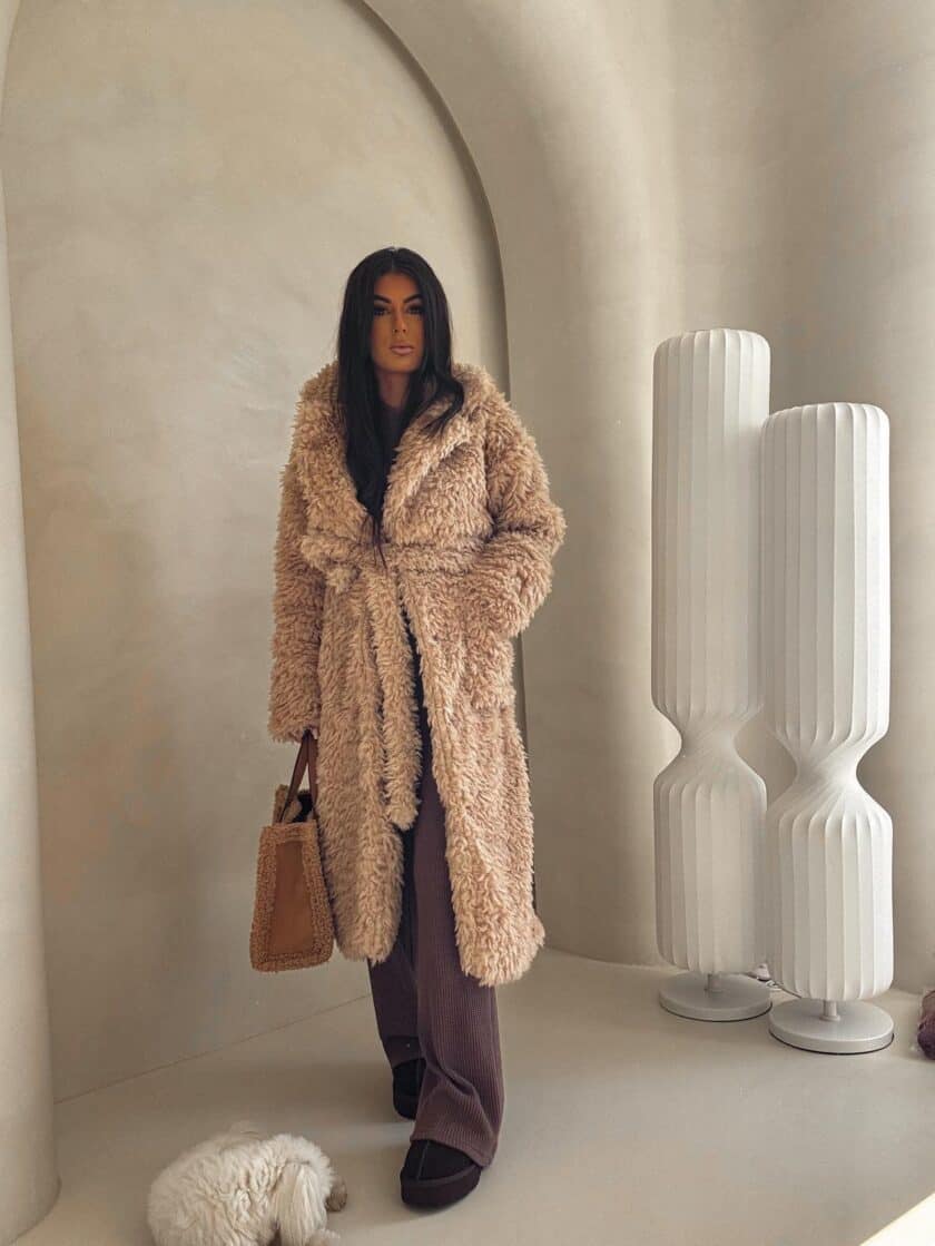 Płaszcz FUR – beżowy - obrazek 3