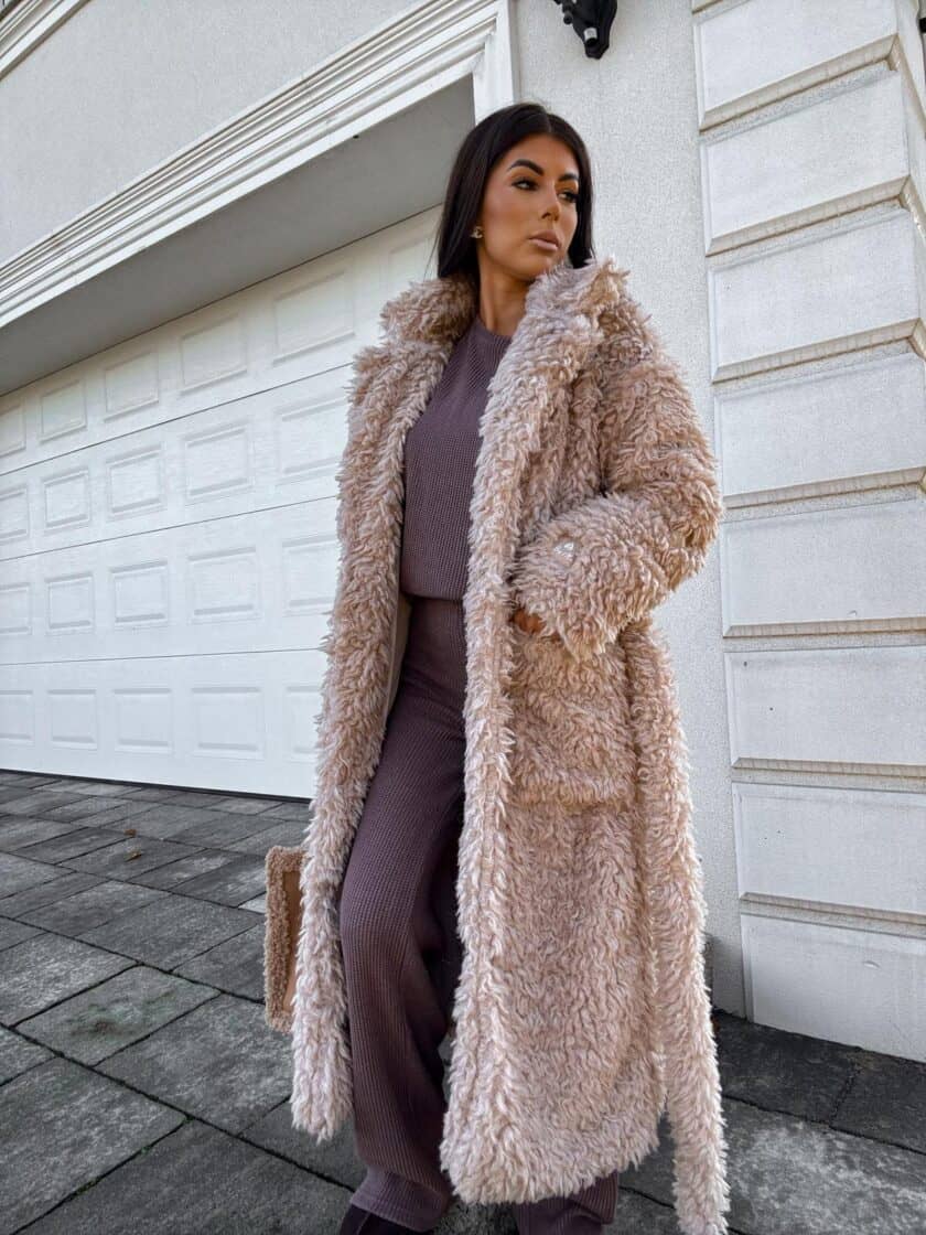 Płaszcz FUR – beżowy - obrazek 2