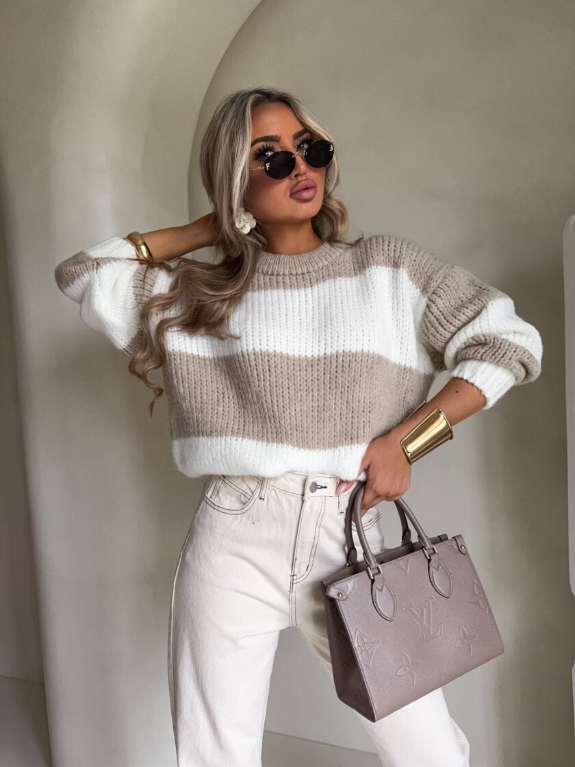 Sweter LEGEND pasy – beż-ecru DOSTĘPNE OD 14.01