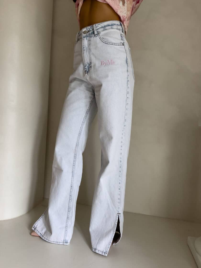 Jeansy FLARED pink one – jasny niebieski - obrazek 10