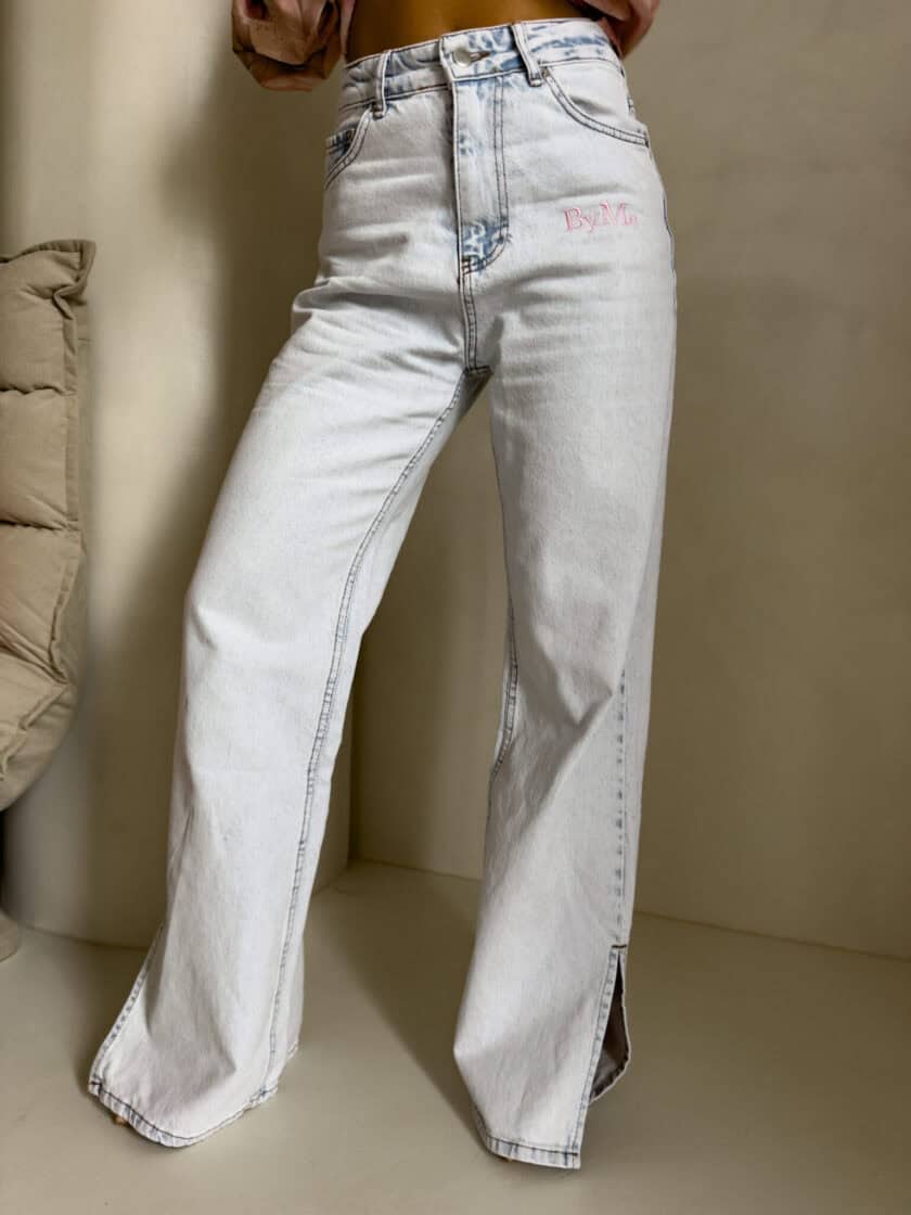 Jeansy FLARED pink one – jasny niebieski - obrazek 12