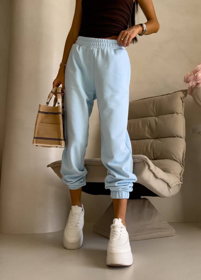 Spodnie dresowe CLASSIC - baby blue
