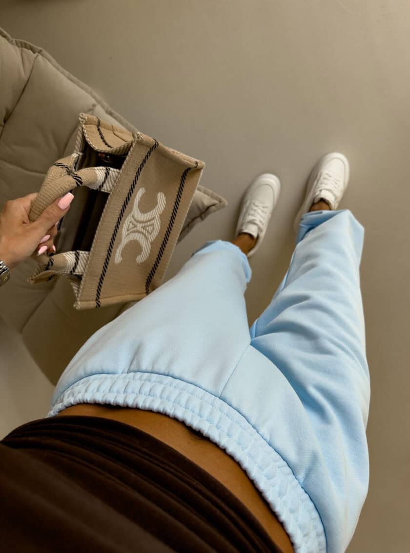 Spodnie dresowe CLASSIC - baby blue - obrazek 4