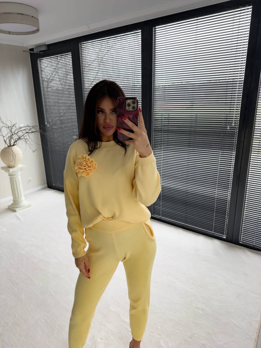 Komplet DELANI LONG – bananowy - obrazek 4