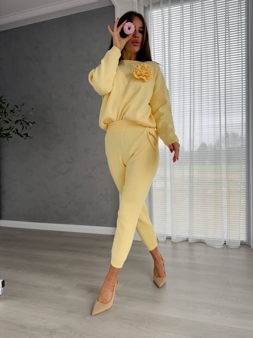 Komplet DELANI LONG – bananowy - obrazek 5