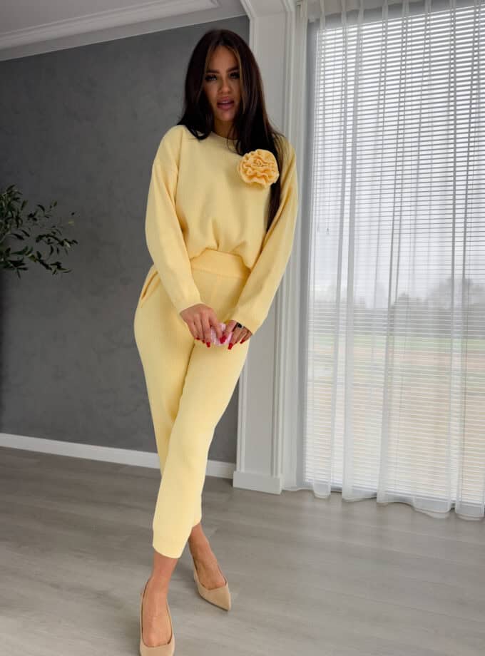 Komplet DELANI LONG – bananowy