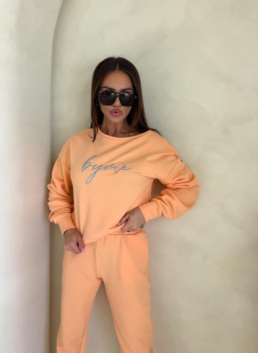 Bluza dresowa LOGO  – morelowa - obrazek 4