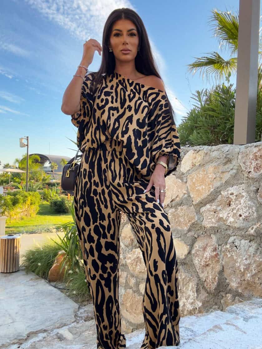 Komplet LUXE print pantera – beżowo-czarna - obrazek 3