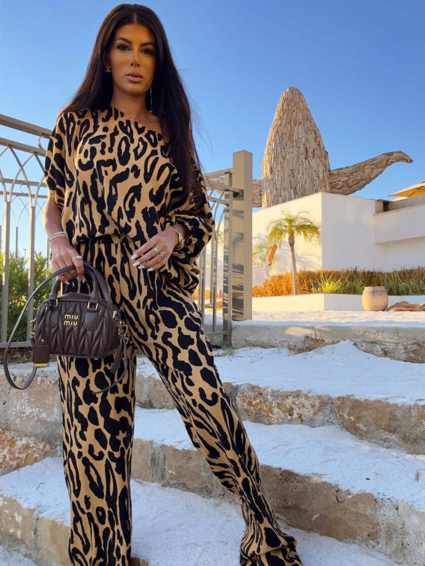 Komplet LUXE print pantera – beżowo-czarna - obrazek 9