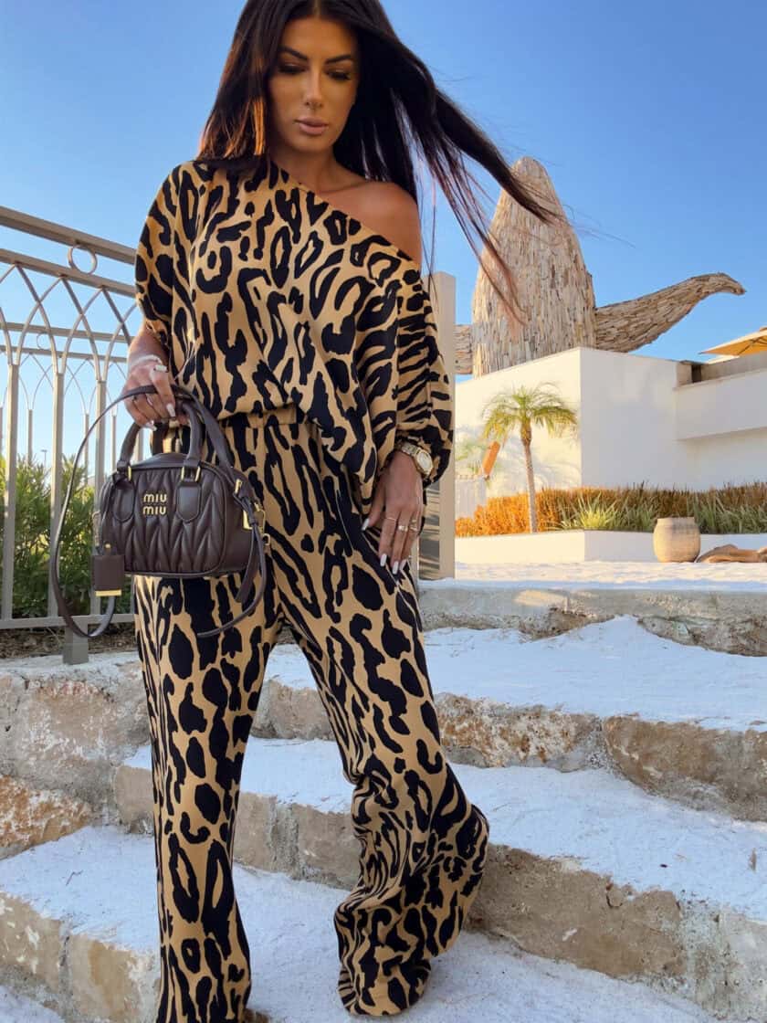 Komplet LUXE print pantera – beżowo-czarna - obrazek 7