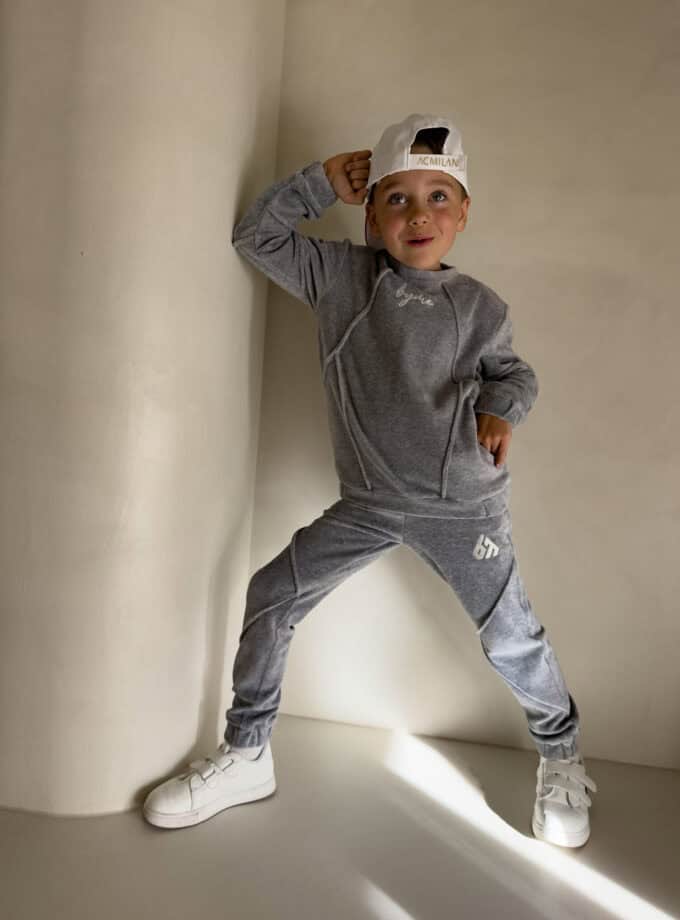 Komplet dziecięcy przez głowę BOY welur – szary